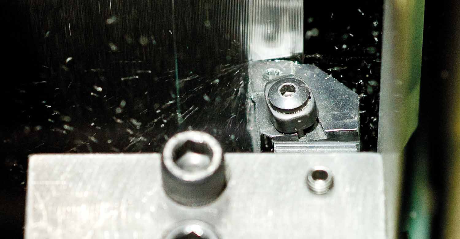 Luja CNC controlled wheel grinding and balancing