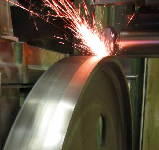 Luja CNC controlled wheel grinding and balancing